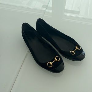 Gucci flats black